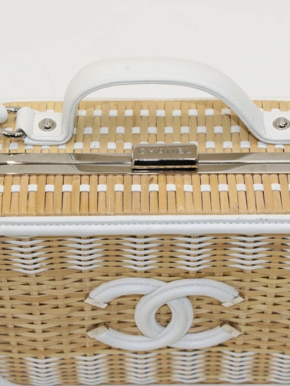 Chanel Rattan Filigree Medium Vanity Bag Silver Hardware - Picture 7 of 16